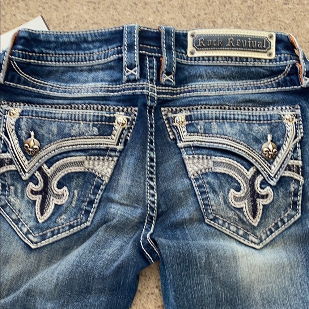 ROCK REVIVAL Kaitlyn Boot jean, size 28.